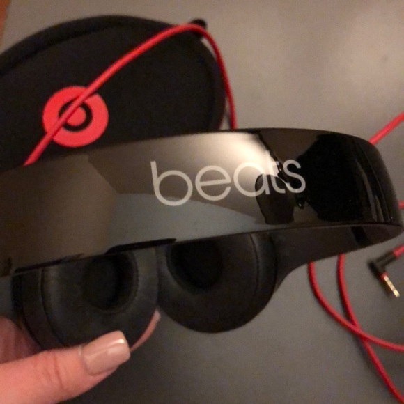Beats by Dre Solo2 headphones (not wireless) - Picture 7 of 7